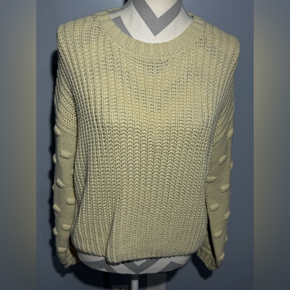 Moon & Madison Textured Cream‎ Sweater